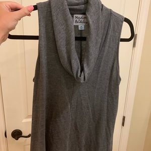 Sleeveless cowlneck sweater. Super soft!!